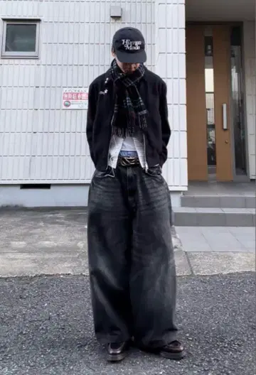 레어 사이즈 H&M 슈퍼 배기 데님 38/30 사이즈 엔도 마모루 착용