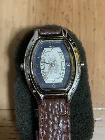 Time Boy ROYAL QUEEN'S POLO. 손목시계 QUARTZ