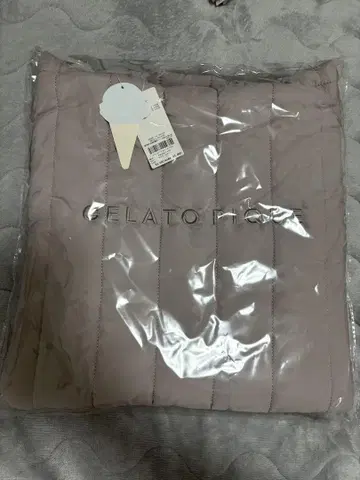 젤라또피케 퀼팅 토트백