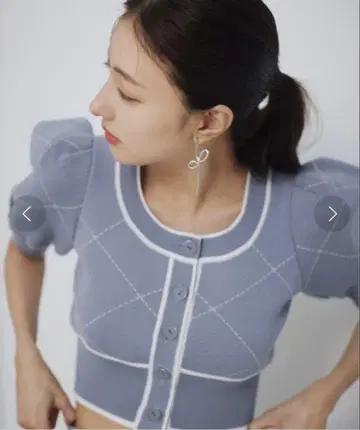 새상품급 SNIDEL 스나이델 바이컬러 크롭 니트 풀오버