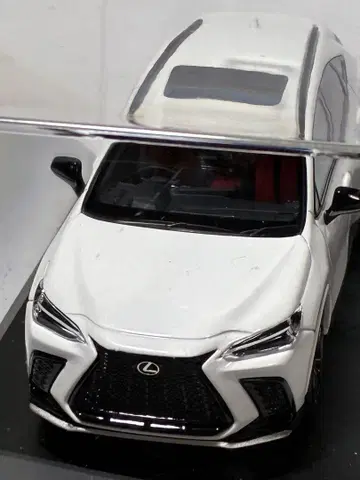 렉서스 NX "F SPORT" 1/43 스케일