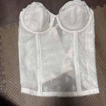 화이트 브라이덜 이너 자수 장식 wing