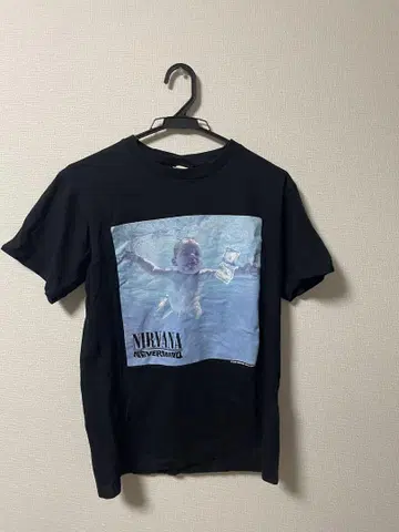 NIRVANA Nevermind 티셔츠 블랙