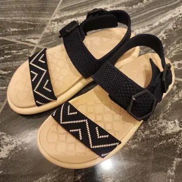 VIVAIA 샌들 22.5cm
