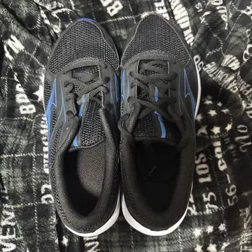 Mizuno 러닝화 블랙/블루 26cm