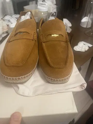BALLY 스웨이드 브라운 슬립온