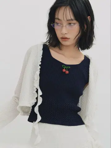 LILY BROWN 릴리 브라운 체리 모티브 니트 탱크탑