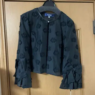 MS GRACY 블랙 플라워 무늬 자수 자켓 40