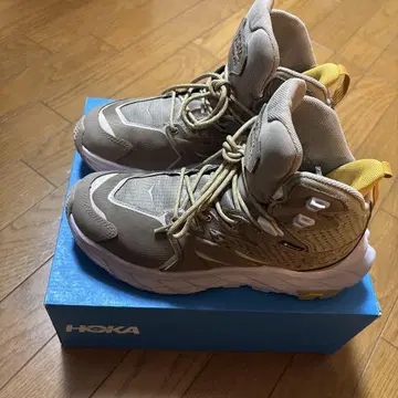새상품 HOKA ONE ONE 호카 오네오네 24.5cm