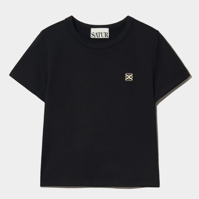 SATUR | 세터 [Satur SATUR] Essential Basic Logo Short Sleeve