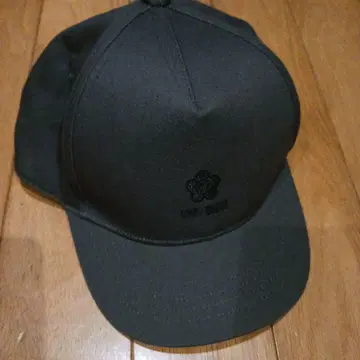 마리콴트 로고 엠블럼 캡 (차콜 그레이)