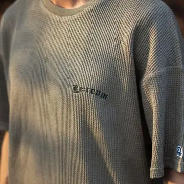 reroom 리룸 소프트 와플 로고 자수 빅 티셔츠