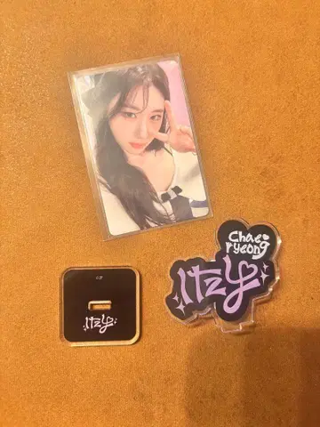 itzy jyp popup 2024 아크릴 클립 스탠드 체리