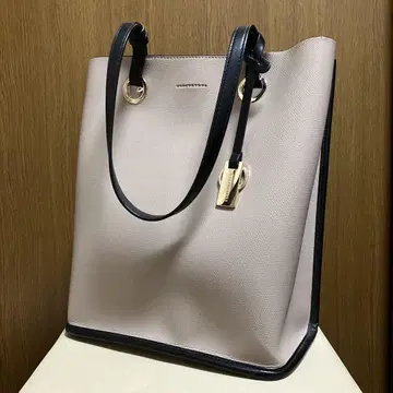 Mercuryduo 베이지와 블랙 토트백