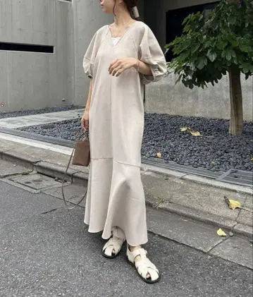 카프리슈 레마쥬 퍼프 머메이드 원피스 그레이지 S 사이즈