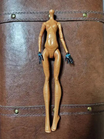 몬스터 하이 로베카 스팀 바디만 정크 제품