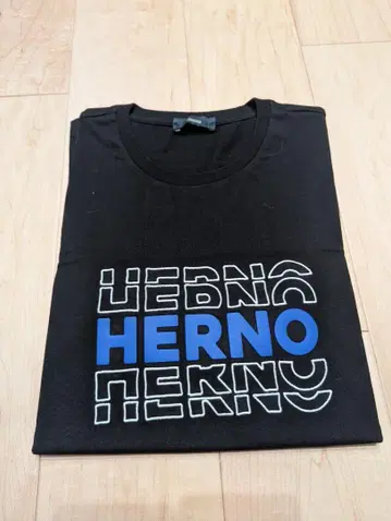 Herno 블랙 티셔츠 크루넥 로고