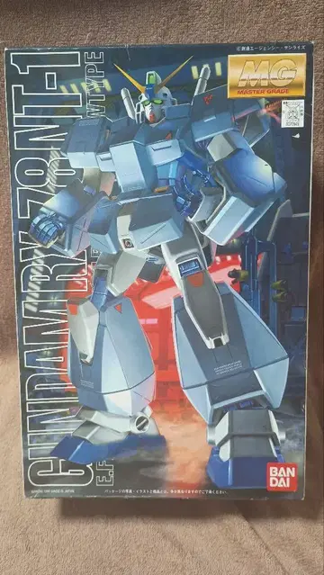 MG 건담 NT-1 알렉스 1.0
