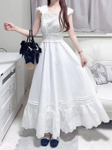 프릴 숄더 꽃무늬 자수 코튼 플레어 원피스 [pm588] S 화이트