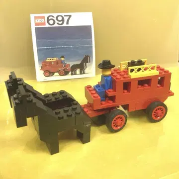 레고 697 역 마차 1976년