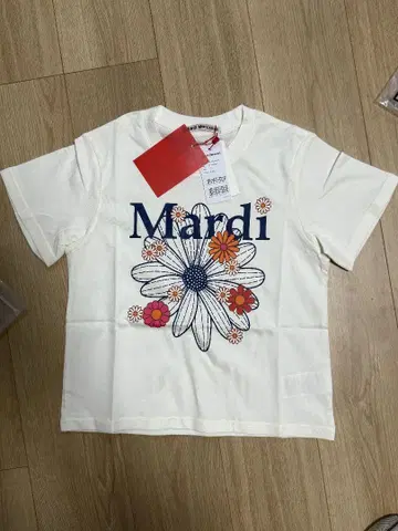 Mardi Mercredi 마르디메크르디 플라워 마르디 티셔츠
