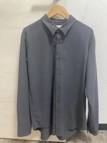 UNITED TOKYO 그레이 긴팔 셔츠 사이즈 1