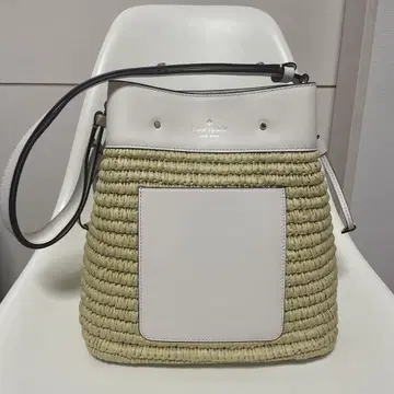 Kate Spade 바스켓백 베이지/화이트