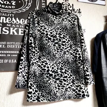 헤이세이 갸루 남자 y2k 터틀넥 롱 T 티셔츠 00s 레오파드 무늬