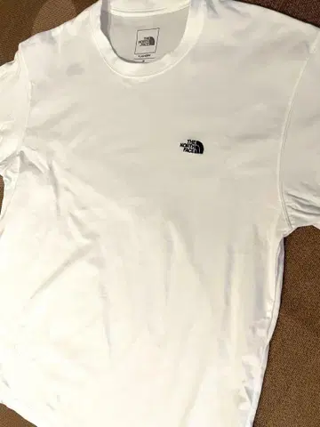 티셔츠 (화이트, M 사이즈) THE NORTH FACE NT32536