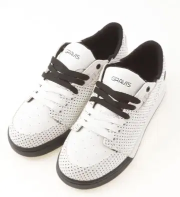 GRAVIS 화이트 도트 패턴 스니커즈