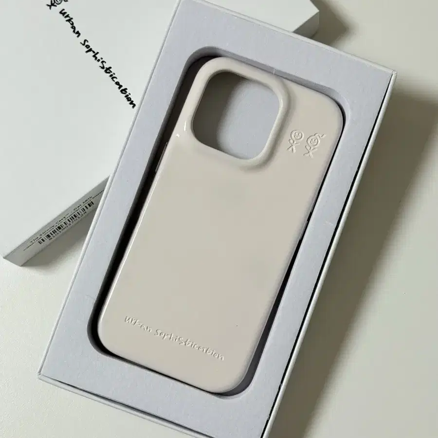 Urban Sophistication 16 Pro Skinny Case Oat Milk on Bunjang