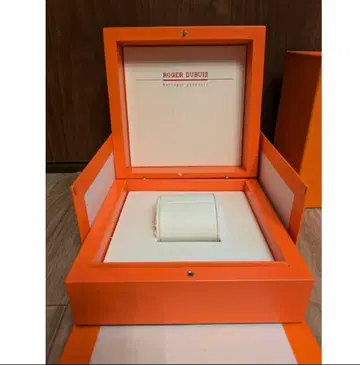 ROGER DUBUIS BOX