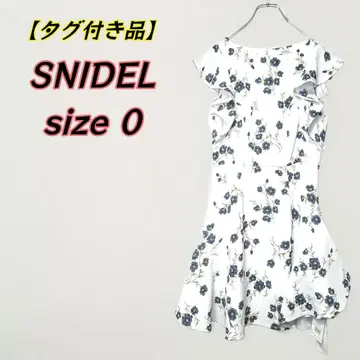 SNIDEL 플라워 핏 플레어 원피스 화이트 0