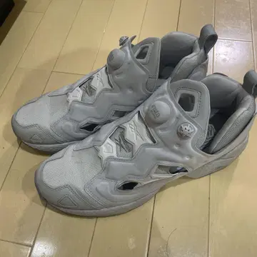 리복 Instapump Fury 화이트