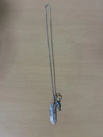 페더 목걸이