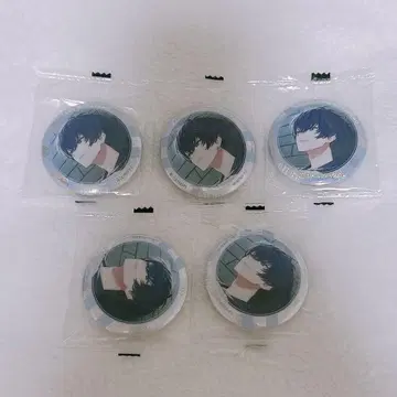 18TRIP 캡슐 캔뱃지 (무구모)