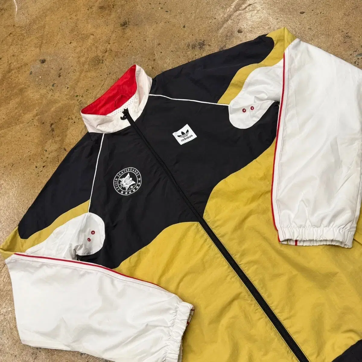 adidas evisen jacket