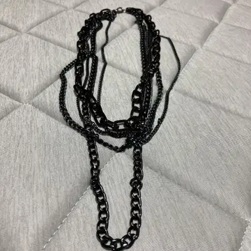 레이어드 블랙 체인 목걸이