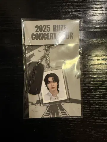 RIIZE 서울 네이비 LOUD 키링 성찬