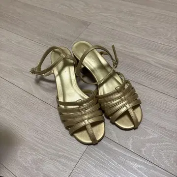 sonny label 샌들 골드 M 미사용