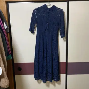 네이비 레이스 긴팔 A 라인 원피스