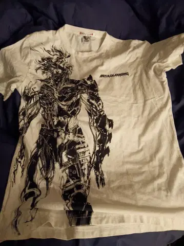 METAL GEAR RISING REVENGEANCE 티셔츠 L 사이즈