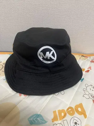 마이클코어스 블랙 버킷 햇 OS