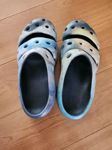 KEEN 샌들