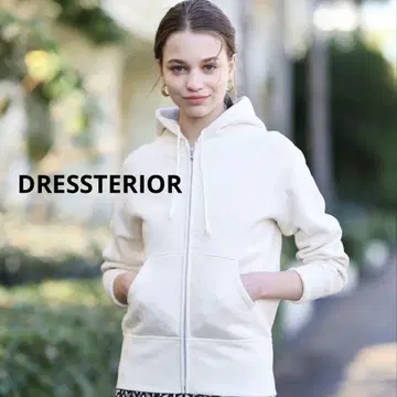 DRESSTERIOR 드레스테리아 후드 부착 후드티 화이트