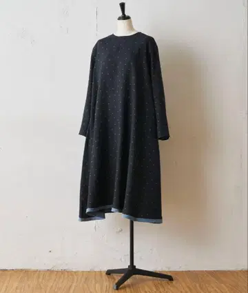 새상품급 비어즐리 BEARDSLEY 린넨 망간 가스리 원피스 네이비 F