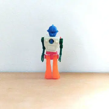 [ 쇼와 레트로 ] [ 코스모스 ] C형 로봇 피규어