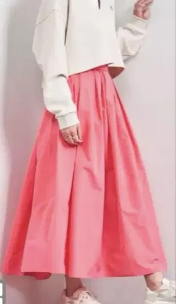 유나이티드 애로우즈 타프타 볼륨 개더 스커트