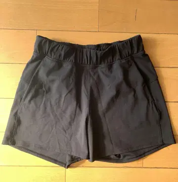 룰루레몬 숏 팬츠