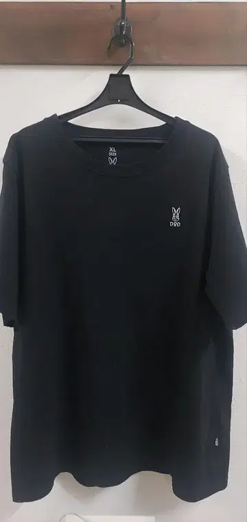 DOD 오하티 블랙 티셔츠